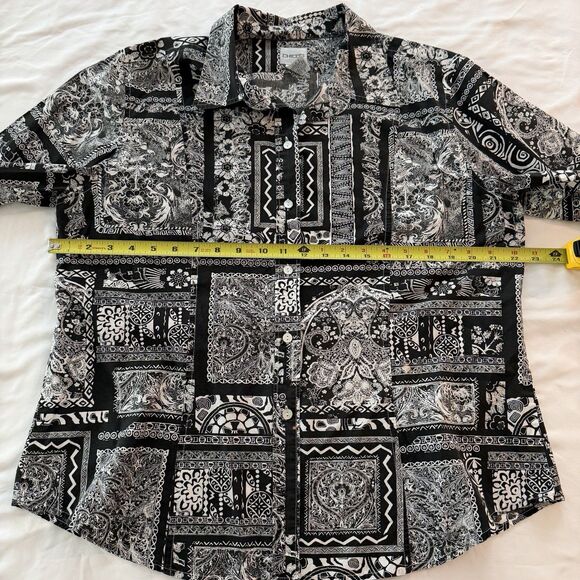 CHICOS women size 3 XL 16/18 button down shirt career workwear printed plus size - Picture 9 of 10